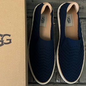UGG Sammy Chevron Slip-on Sneakers Sz 8.5 New in box